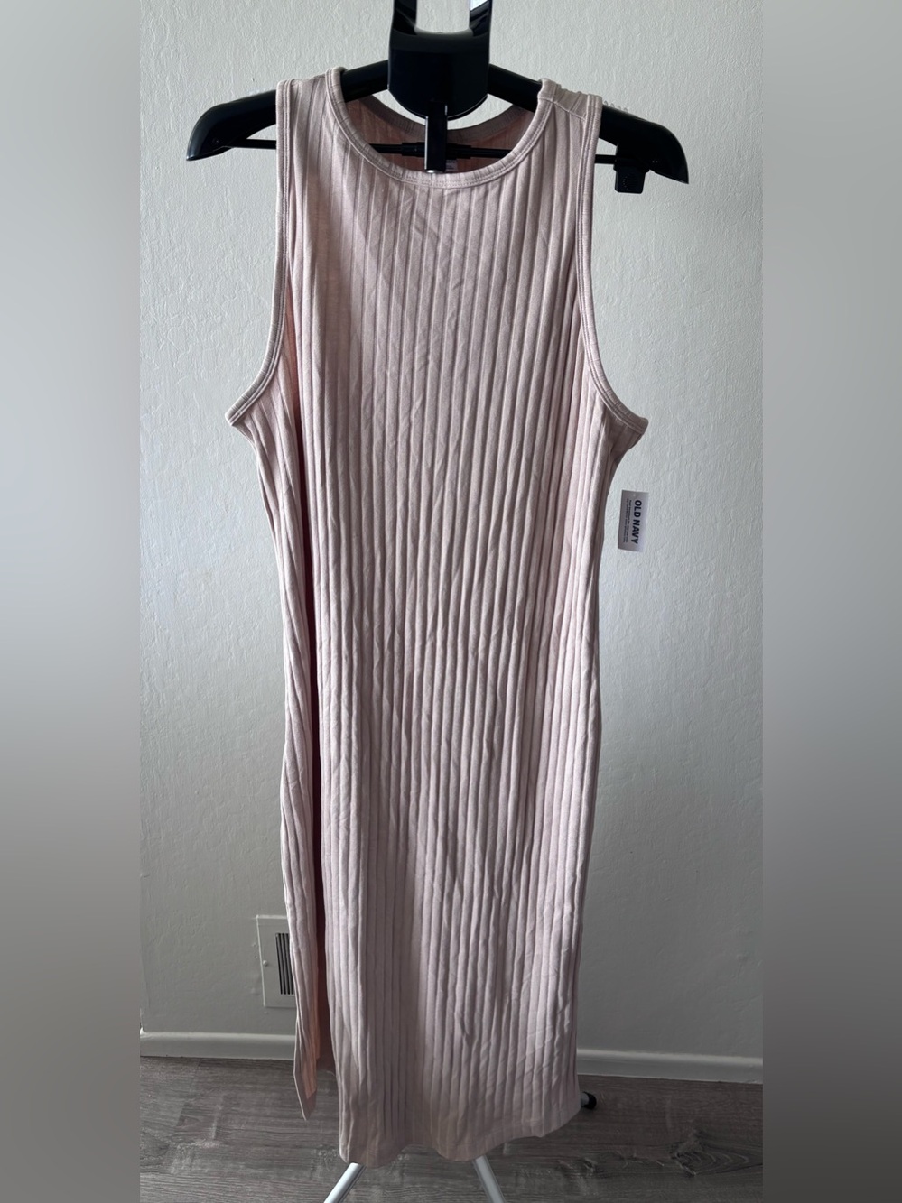 Old Navy Ribbed Sleeveless Maxi Dress in Dusty Pink